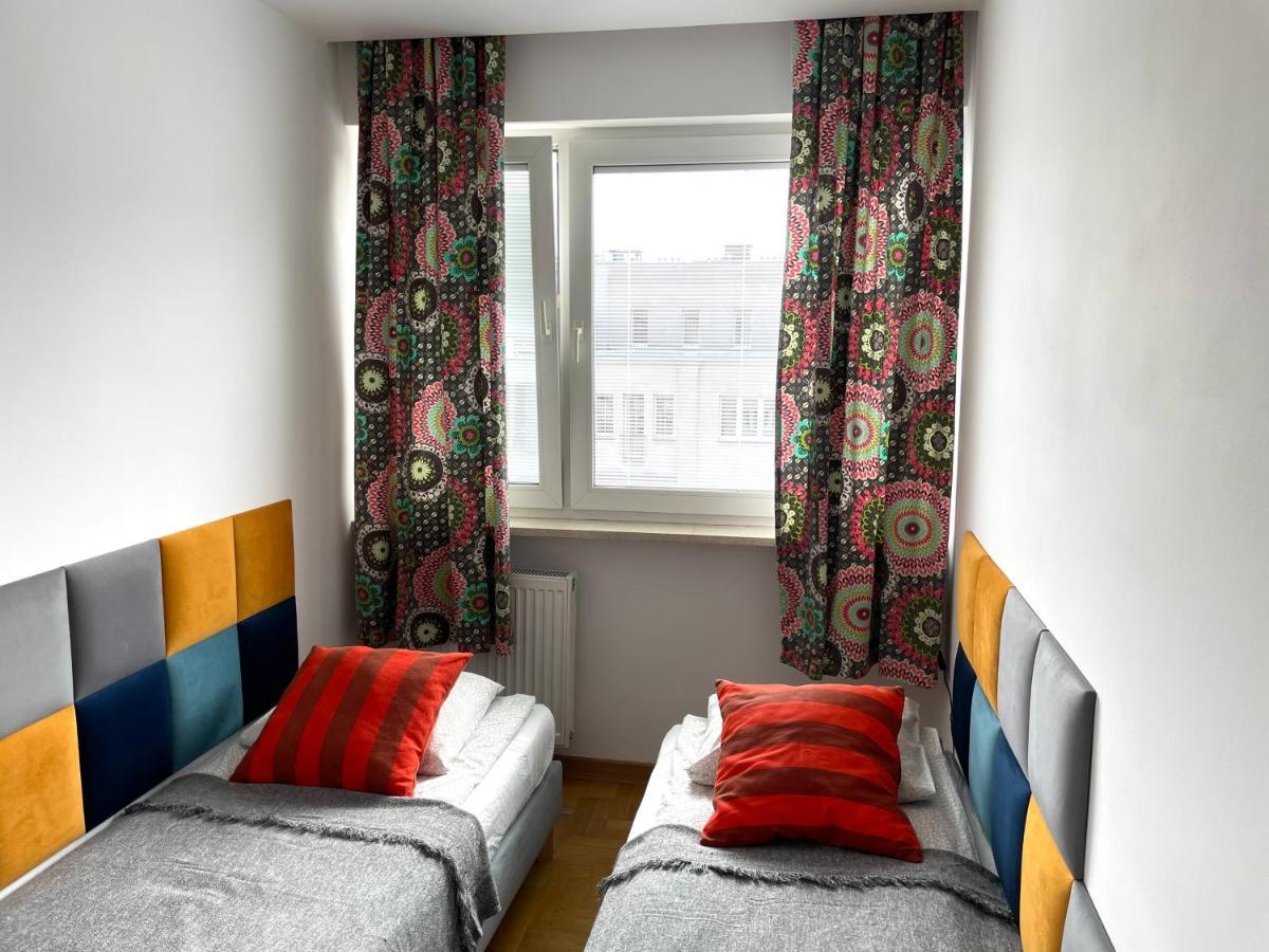 Comewa Apartments Varşovia Exterior foto