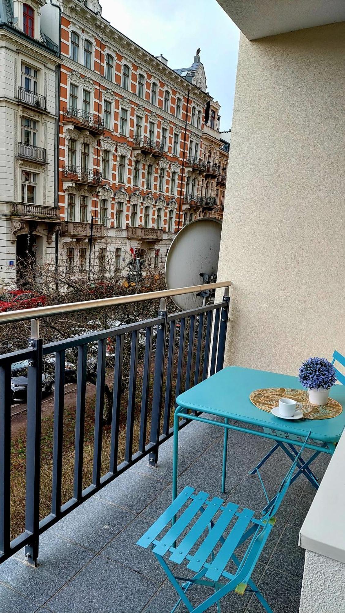 Comewa Apartments Varşovia Exterior foto