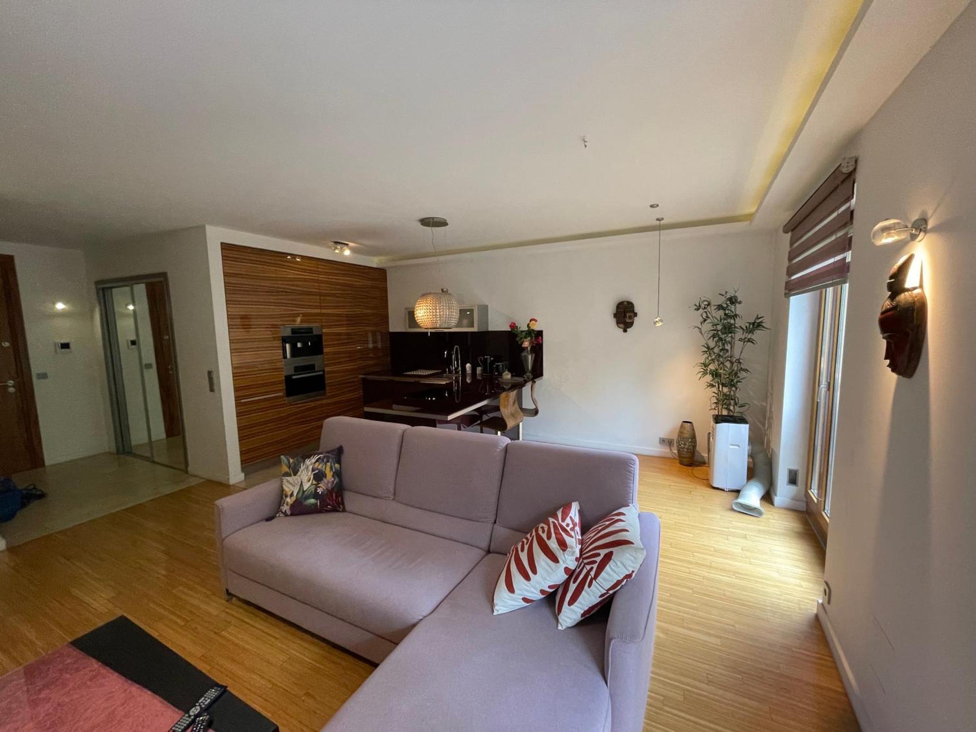 Comewa Apartments Varşovia Exterior foto